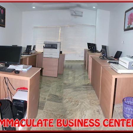 Immaculate Royal Int'L Hotel Owerri Eksteriør bilde