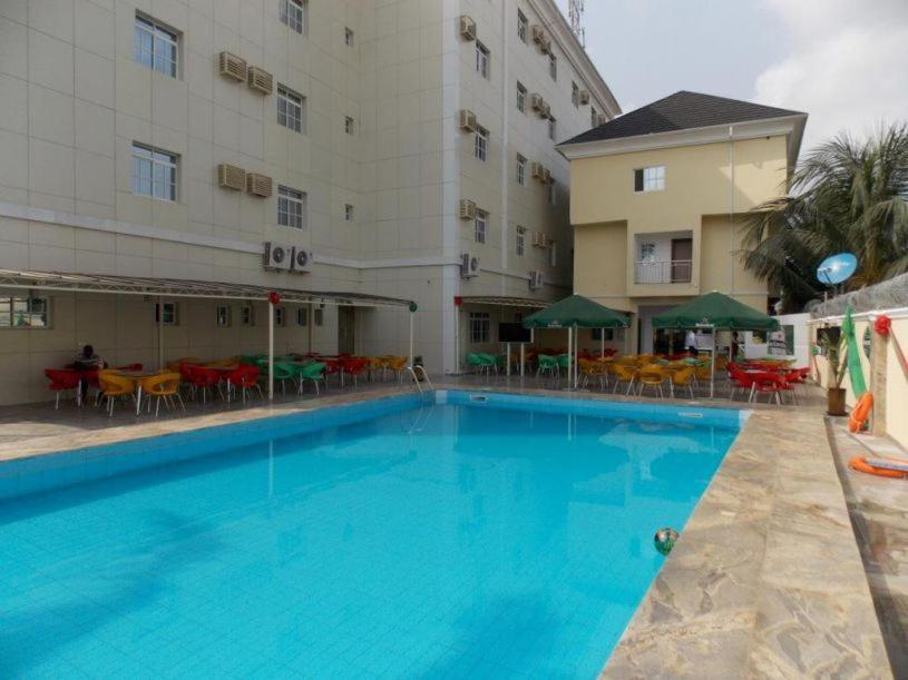 Immaculate Royal Int'L Hotel Owerri Eksteriør bilde