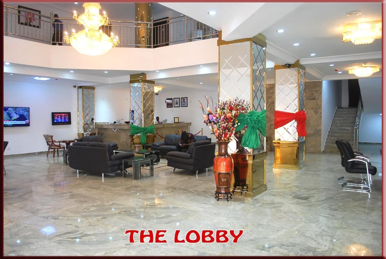 Immaculate Royal Int'L Hotel Owerri Eksteriør bilde
